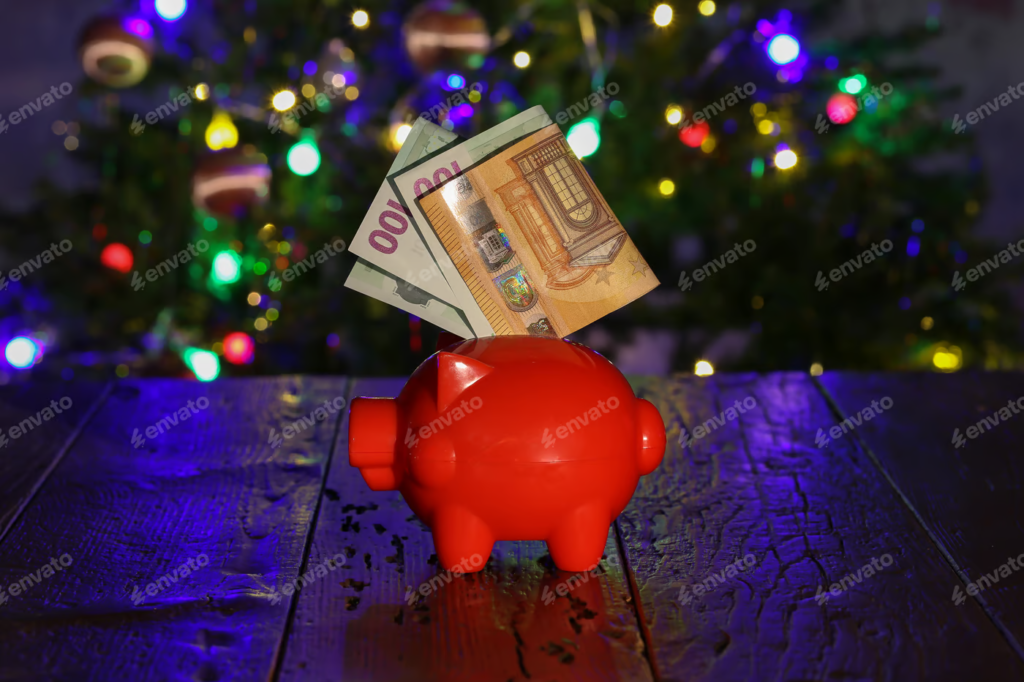 saving money piggy bank christmas
